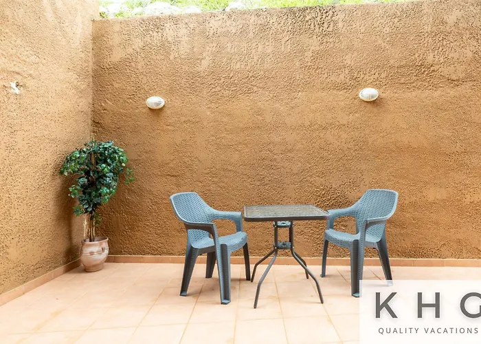 Hermes Luxury In Village! Apartment *