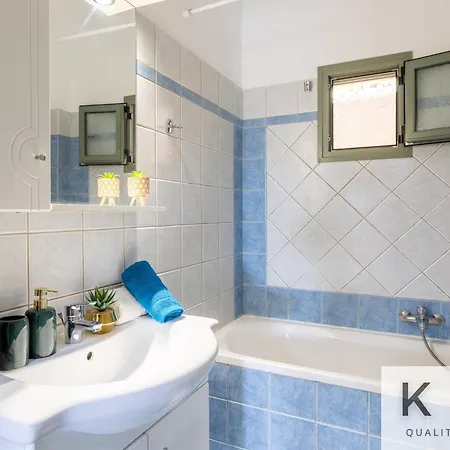 Hermes Luxury In Village! Apartment *