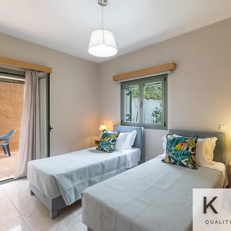 Hermes Luxury In Village! Apartment *